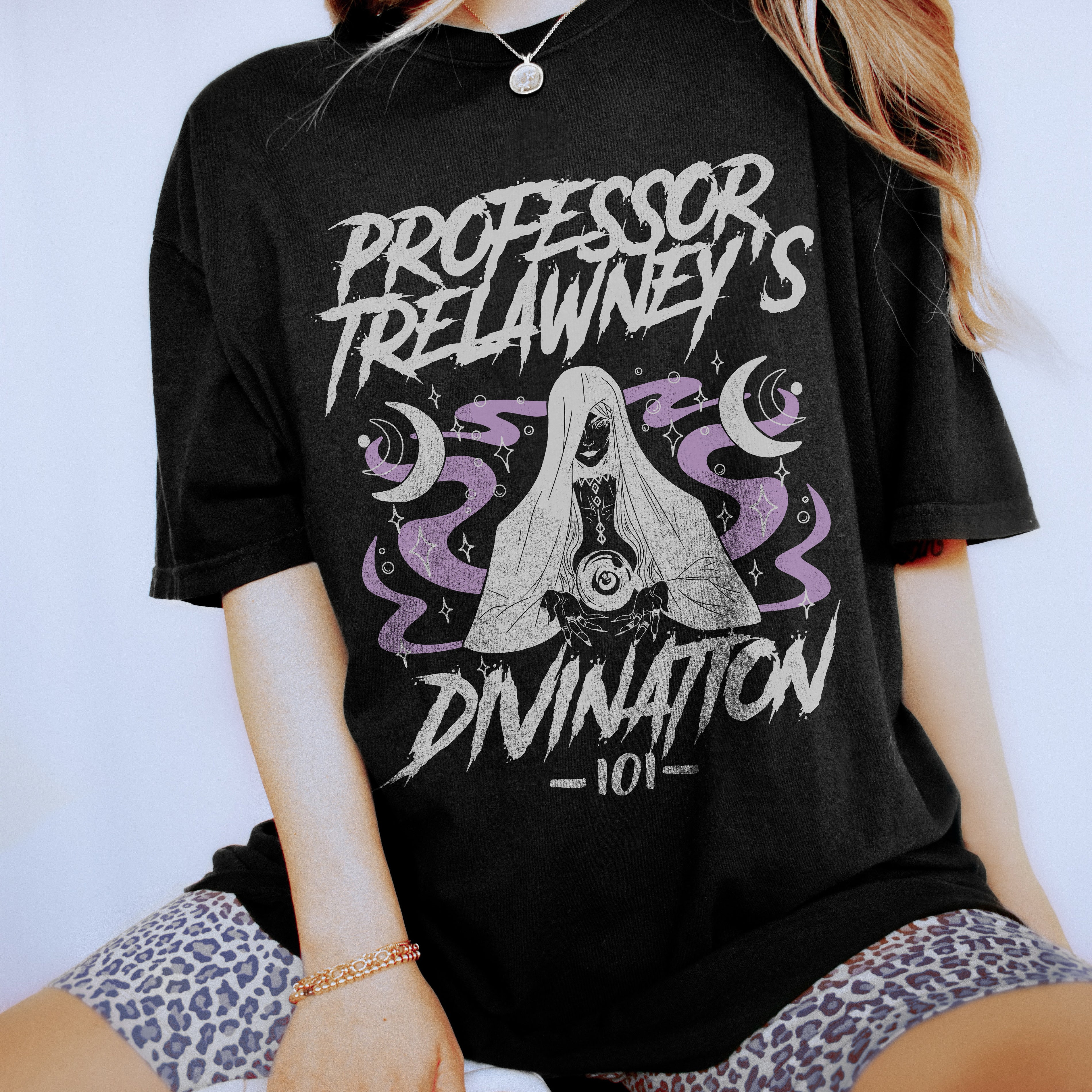 Divination Class Metal Tee