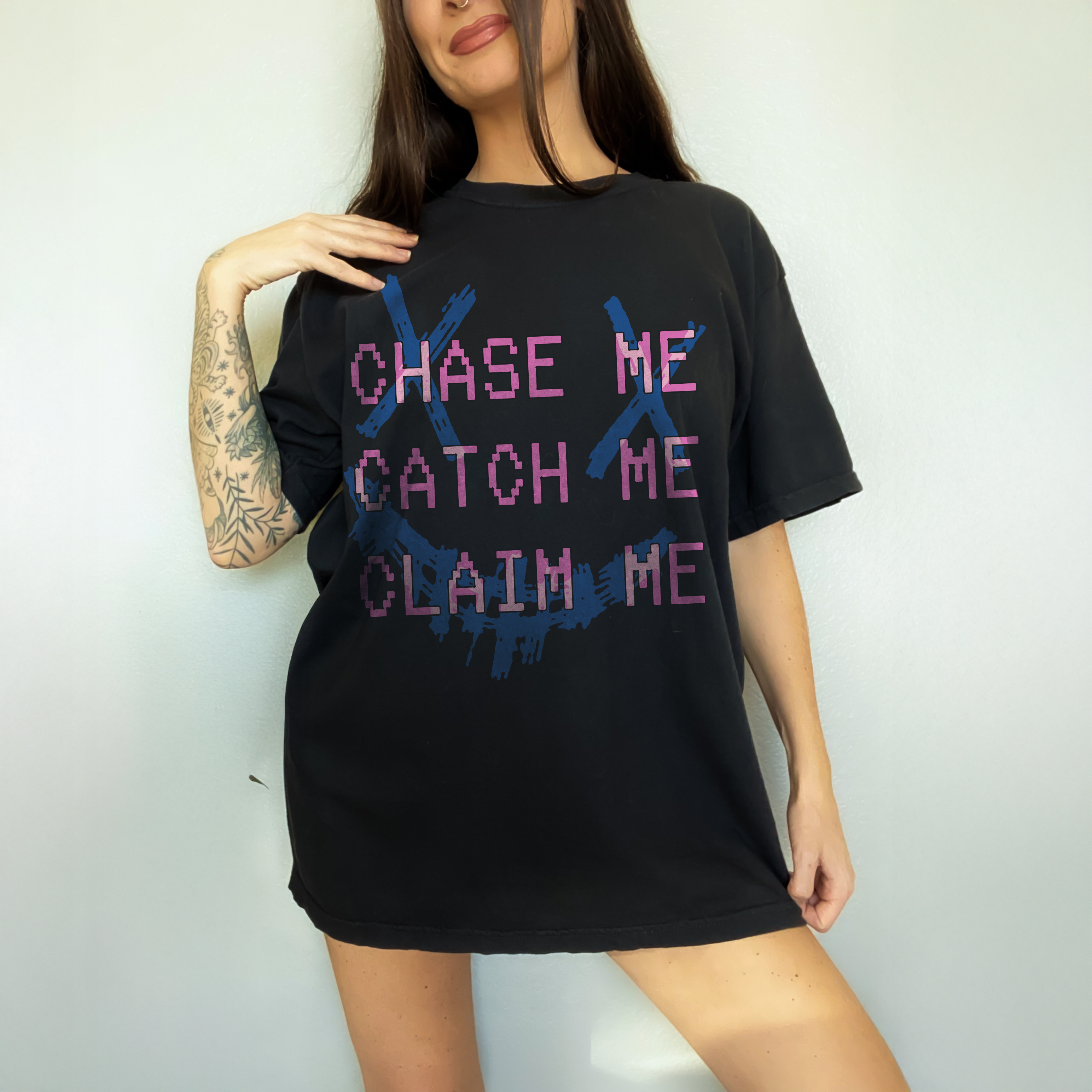 Chase Me, Catch Me, Claim Me Tee - Blue/Pink